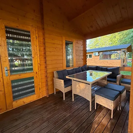 Nad Jeziorem Lubie Dom wakacyjny