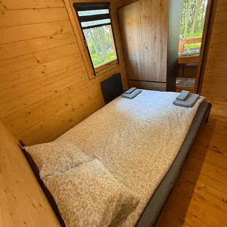 Nad Jeziorem Lubie *