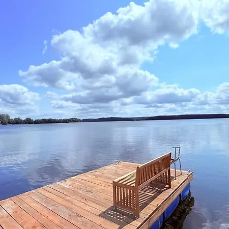 Nad Jeziorem Lubie *