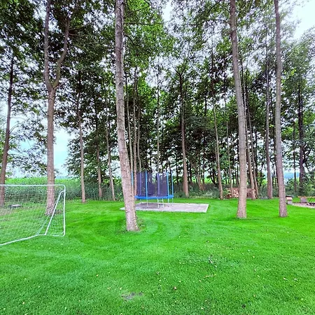 Nad Jeziorem Lubie Дом отдыха