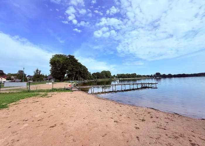 Nad Jeziorem Lubie Holiday home *