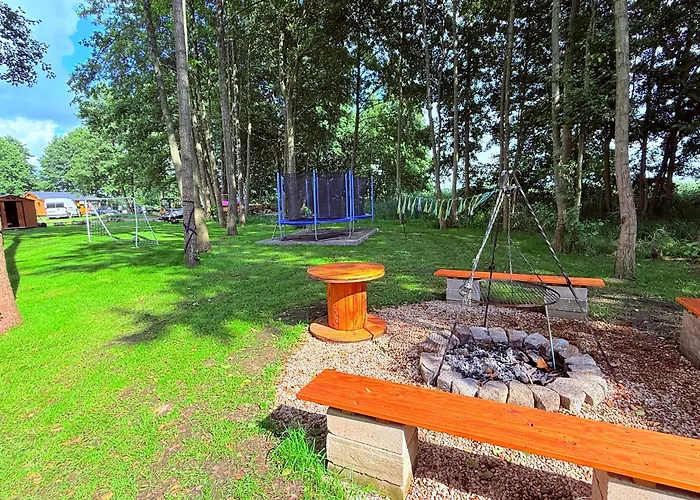 Nad Jeziorem Lubie Holiday home Gudowo